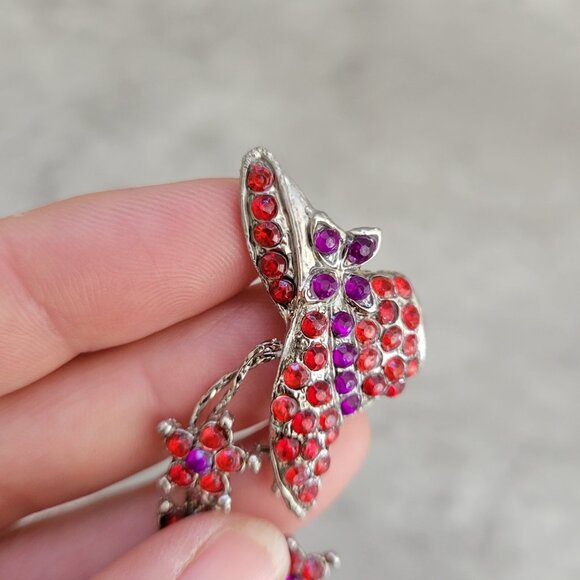 Vintage Red Hat Purple Bow Rhinestone Brooch Silver Tone Floral Dangle Pin Jewel - Picture 7 of 7